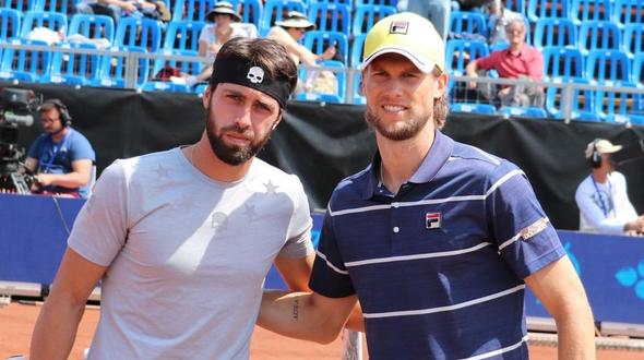 Seppi zieht ins Halbfinale von Budapest ein